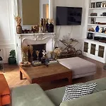 Elegant Haussmann Apartment - Champs-Elysees